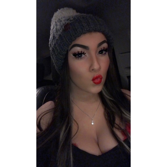 Meet your Posher, Ashley - Picture 2 of 3